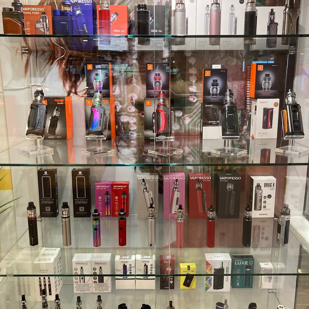 Yes Store Livry Gargan, Boutique de cigarettes électroniques et de E-liquides à prix discount 3